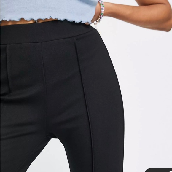 Miss Selfridge ponte seam kickflare pant in a size 4. - Picture 2 of 3